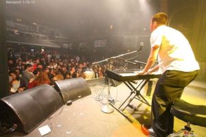 Twenty One Pilots Live 01.16.2010.jpg